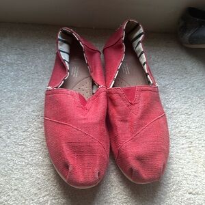 Toms canvas shoes